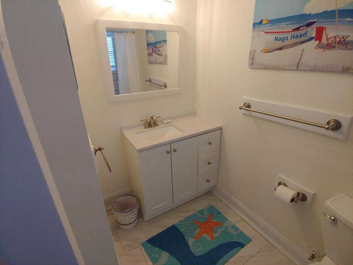 2508 Beach Rd, Semi-Oceanfront, Pool/Hot Tub Nags Head Exterior photo